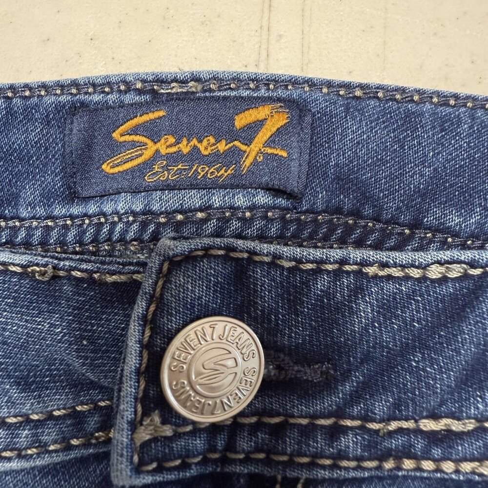 Seven7 Embroidered Jean Shorts Womens 12 Blue‎ Boho Denim Pockets Stretch - Picture 7 of 10